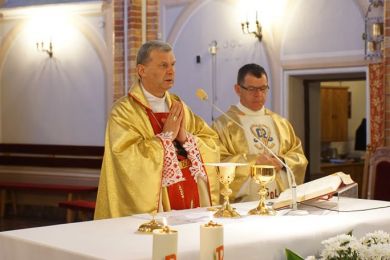 68382368_220296735587884_7903164304847798272_n