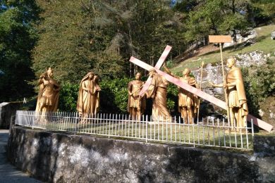 Lourdes_Droga_Krzyżowa